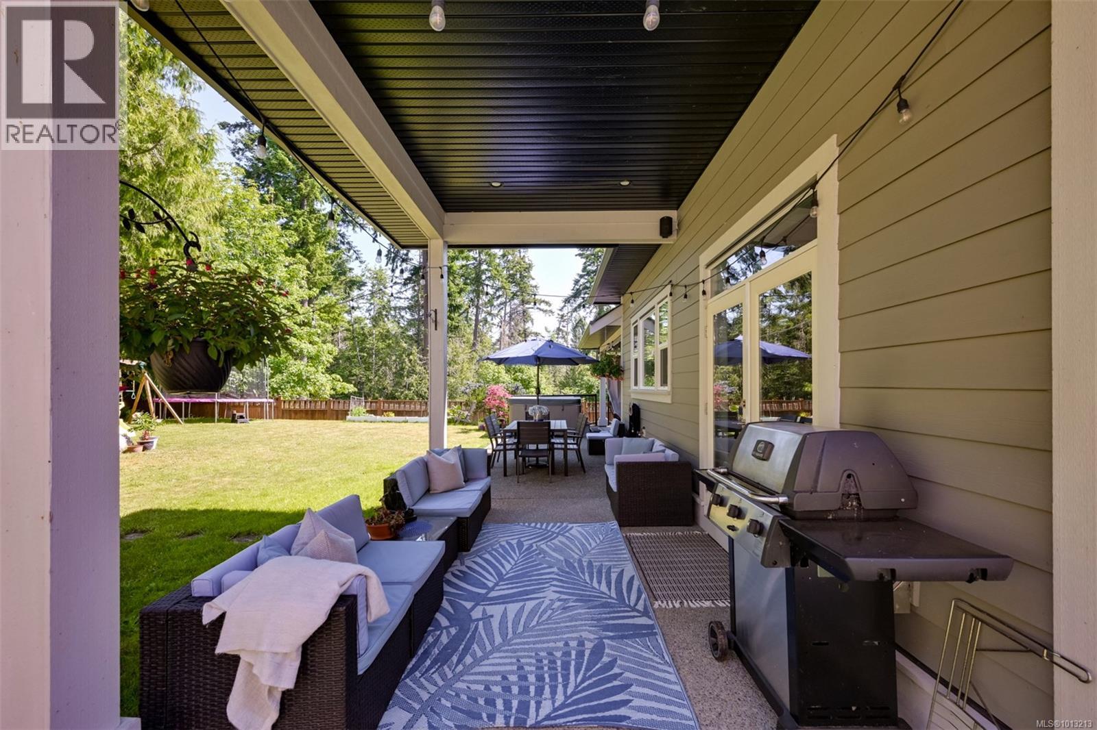 856 Hayden Pl, Mill Bay