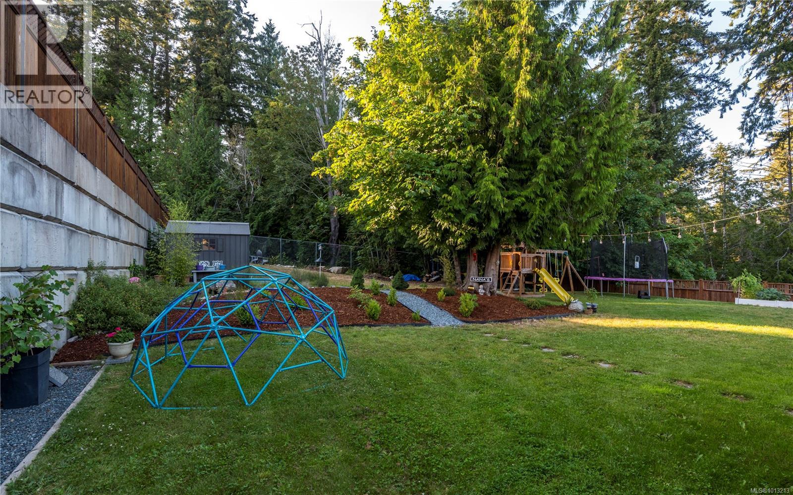 856 Hayden Pl, Mill Bay