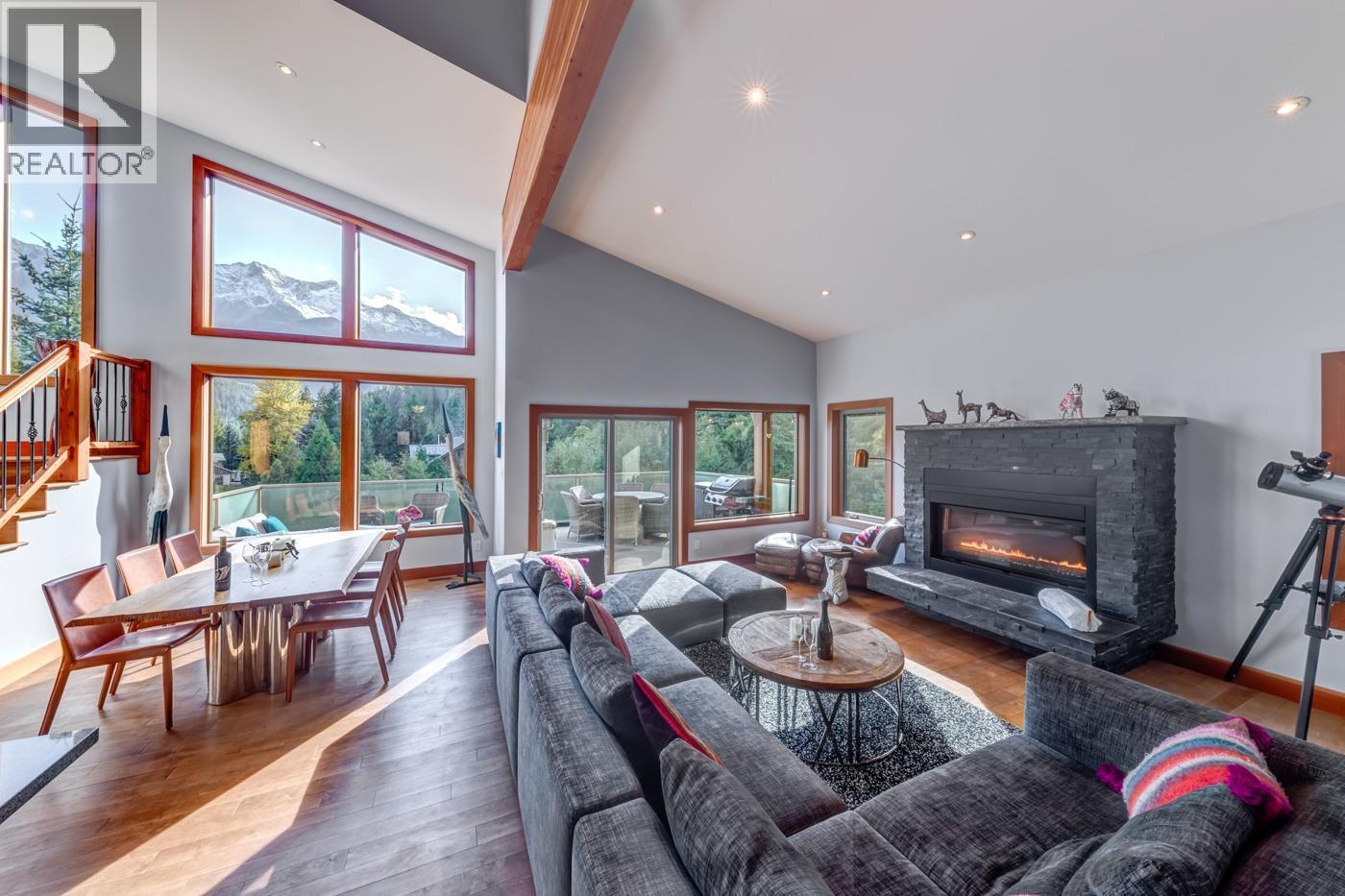 7457 DOGWOOD STREET, Pemberton