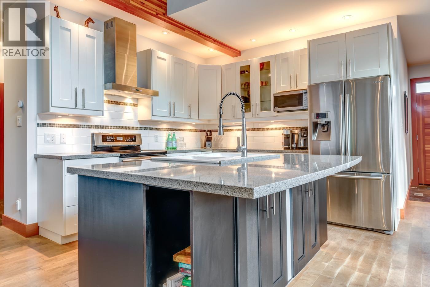 7457 DOGWOOD STREET, Pemberton