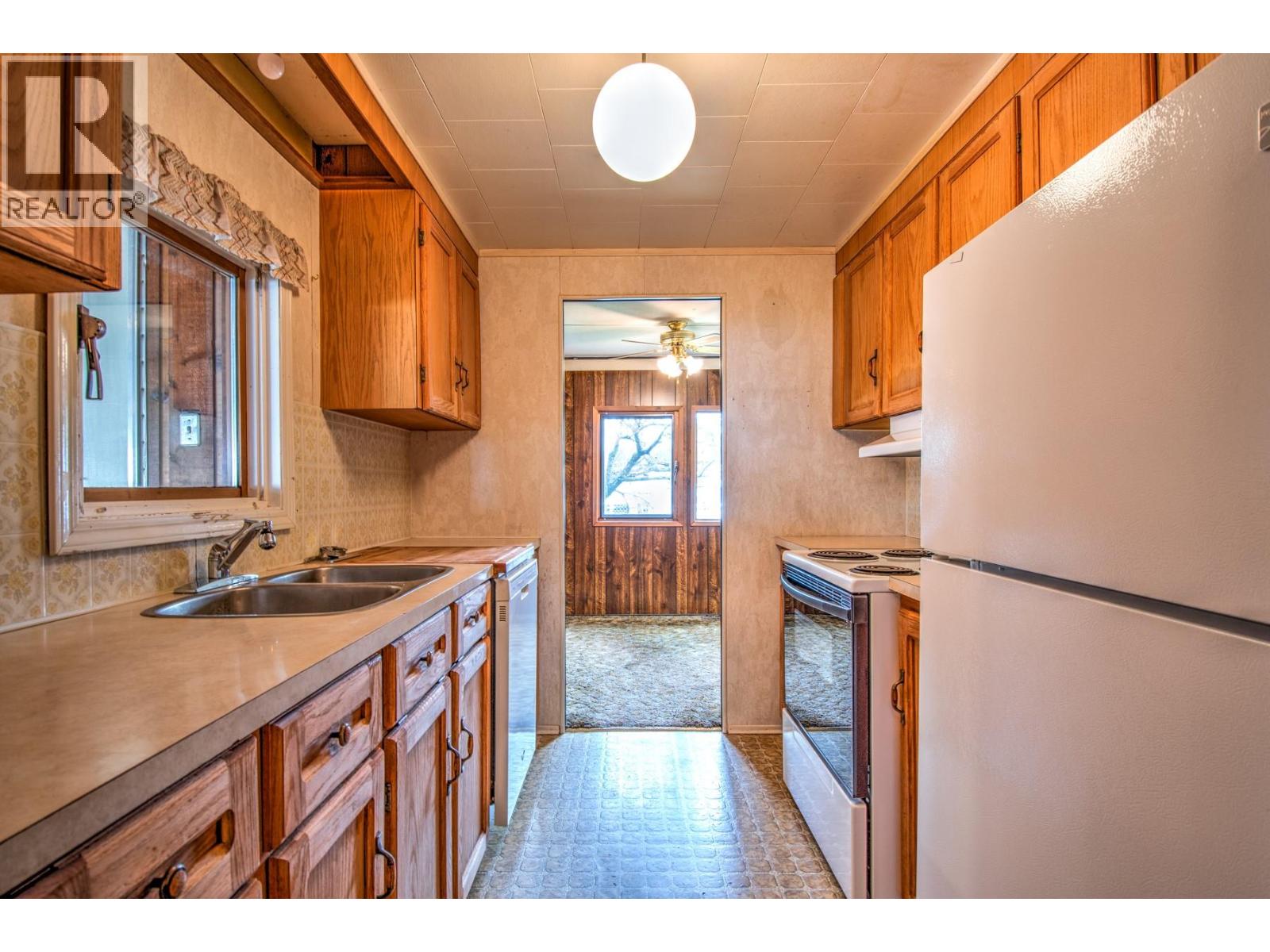  6434 Pleasant Valley Road, Vernon