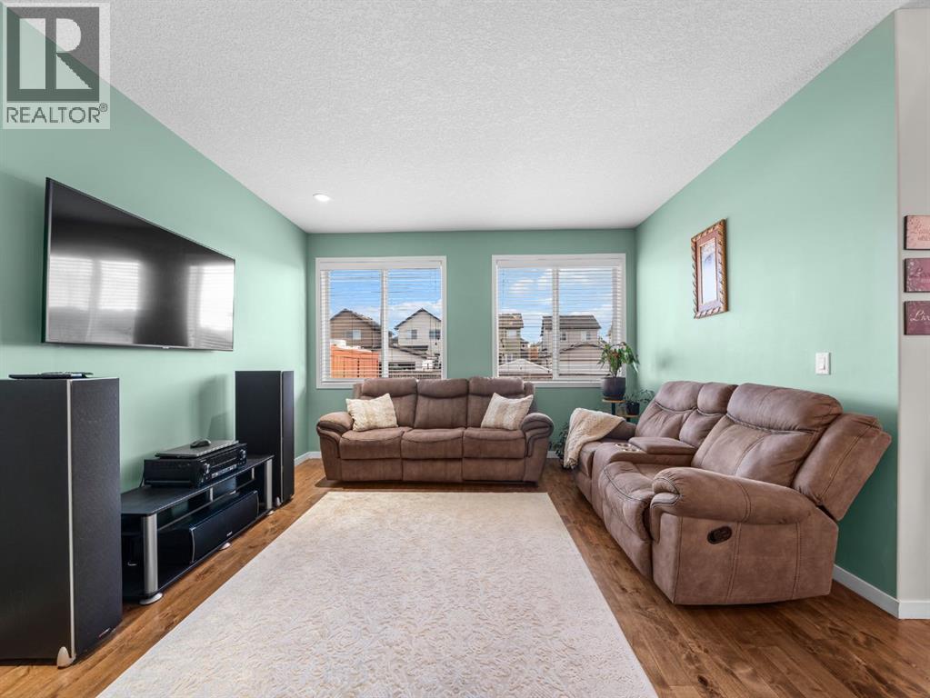 Single Family House for Sale in  Cranberry Avenue SE Cranston Calgary 