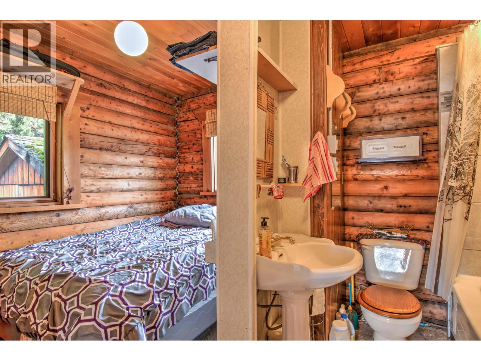  6434 Pleasant Valley Road, Vernon