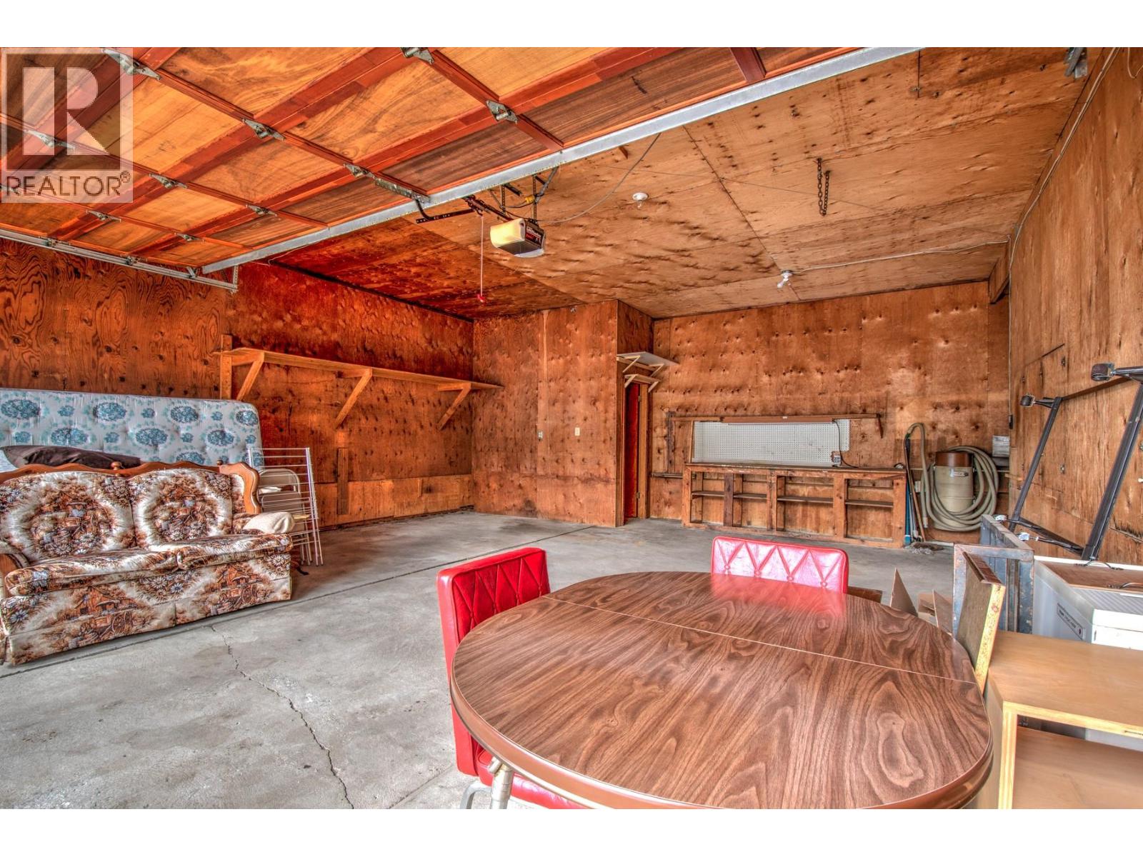  6434 Pleasant Valley Road, Vernon