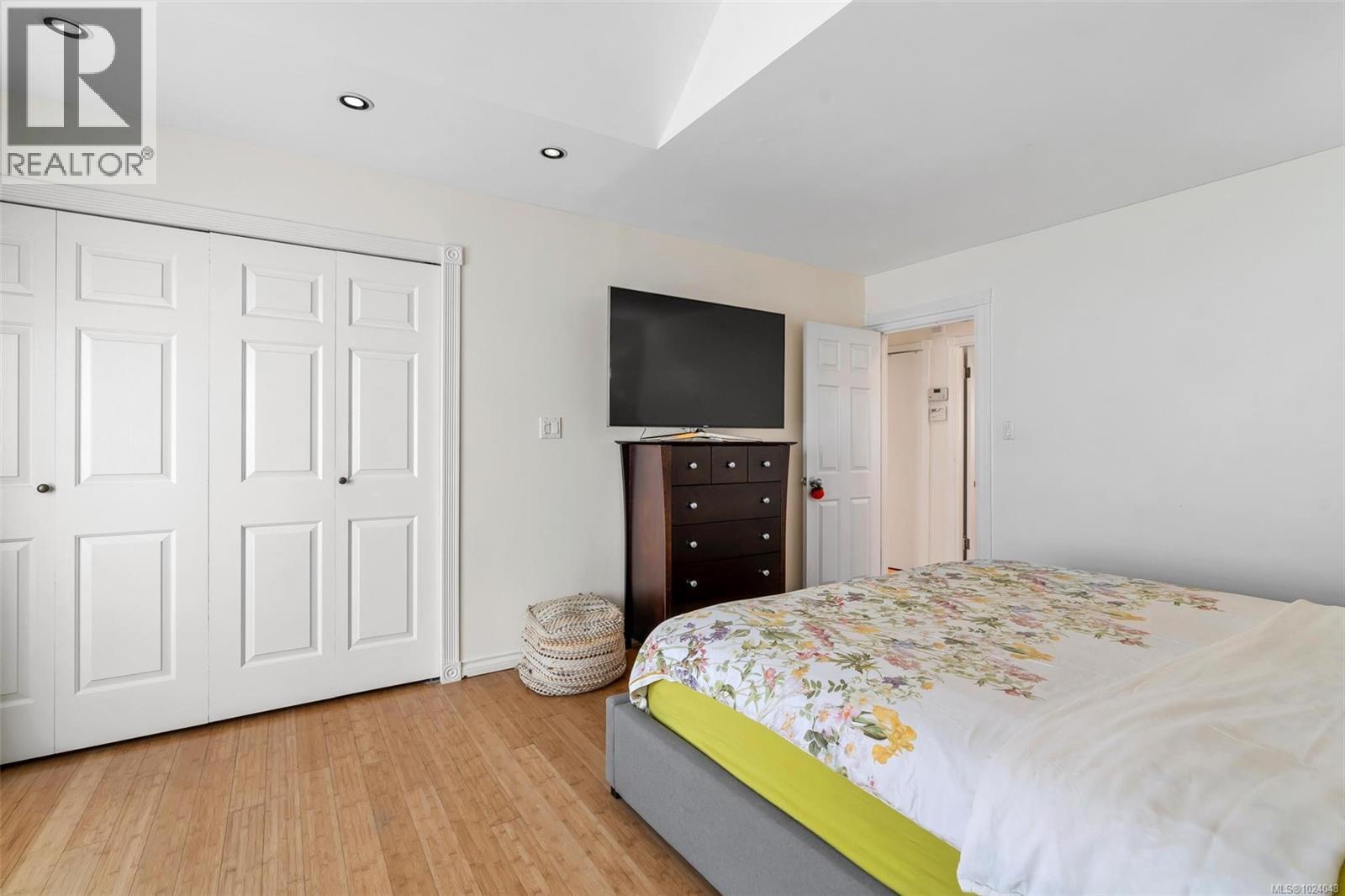  4354 Columbia Drive, Saanich