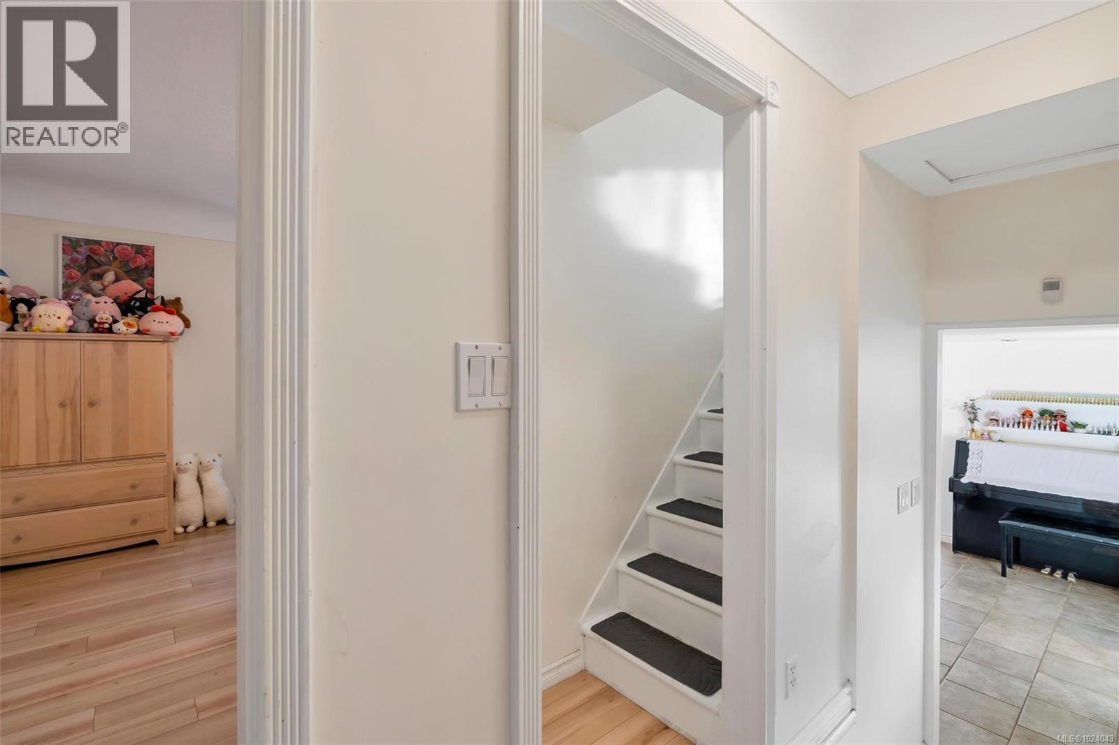  4354 Columbia Drive, Saanich