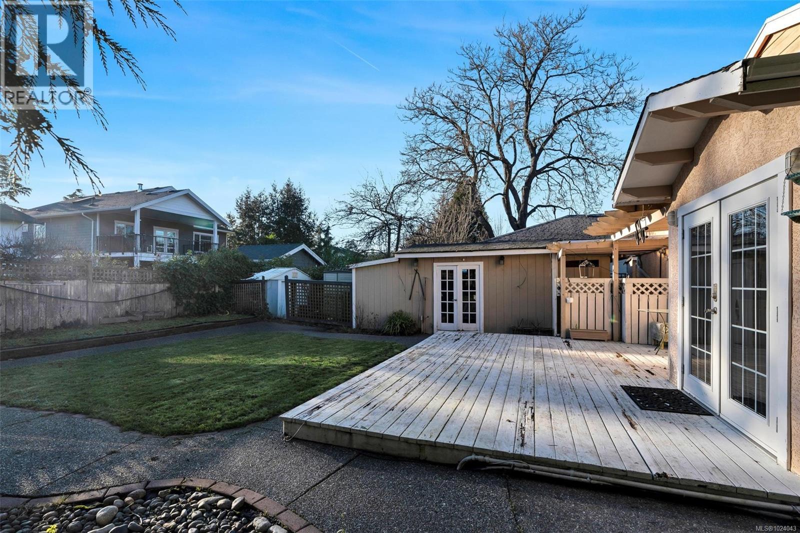  4354 Columbia Drive, Saanich