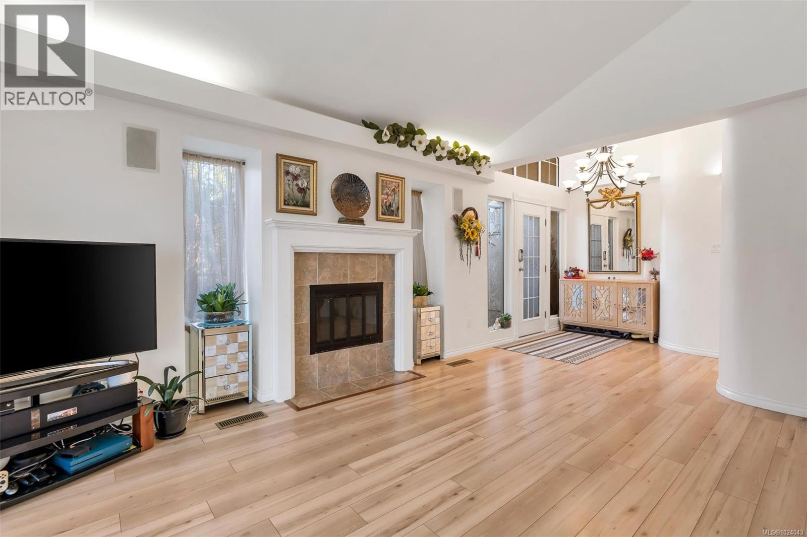  4354 Columbia Drive, Saanich