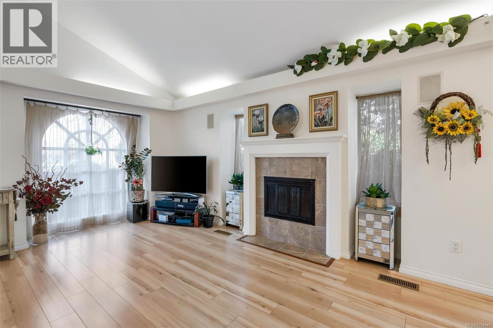  4354 Columbia Drive, Saanich