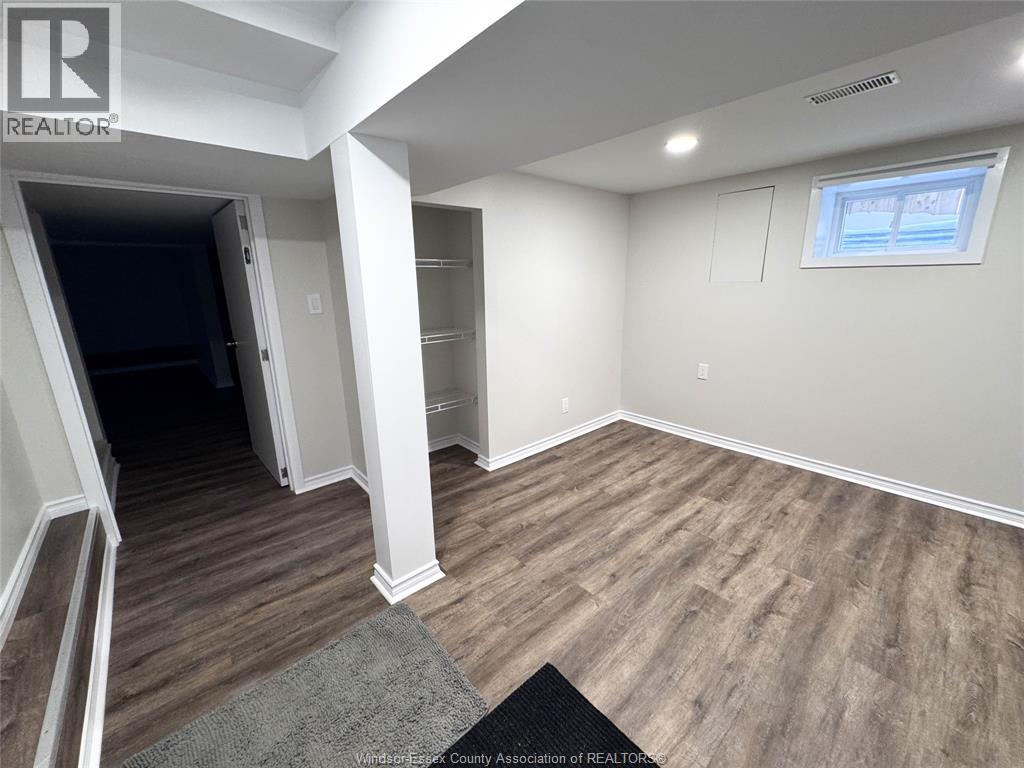 1605 dougall Unit lower photo 2