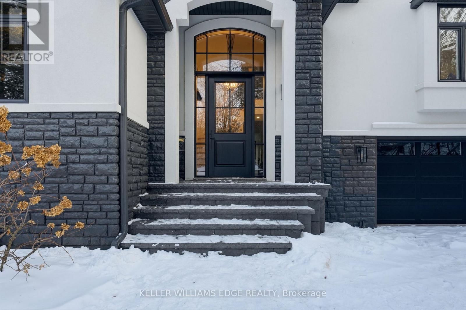 1316 DUNDAS STREET - Photo 2 of 50, Burlington (Tyandaga), Ontario