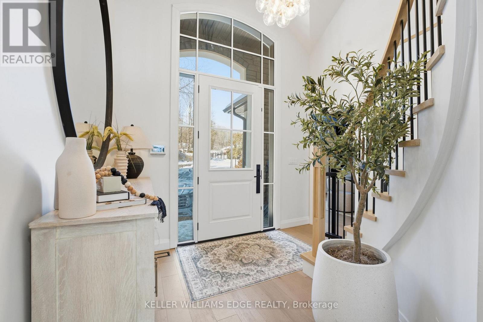 1316 DUNDAS STREET - Photo 3 of 50, Burlington (Tyandaga), Ontario