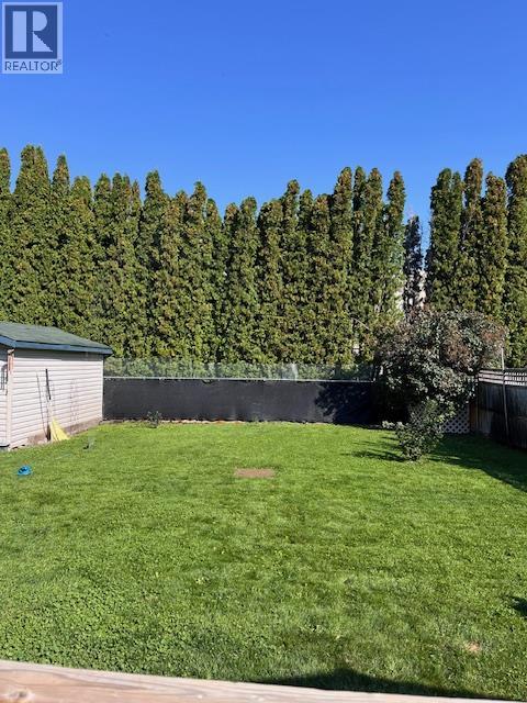 604 10th Avenue, Keremeos