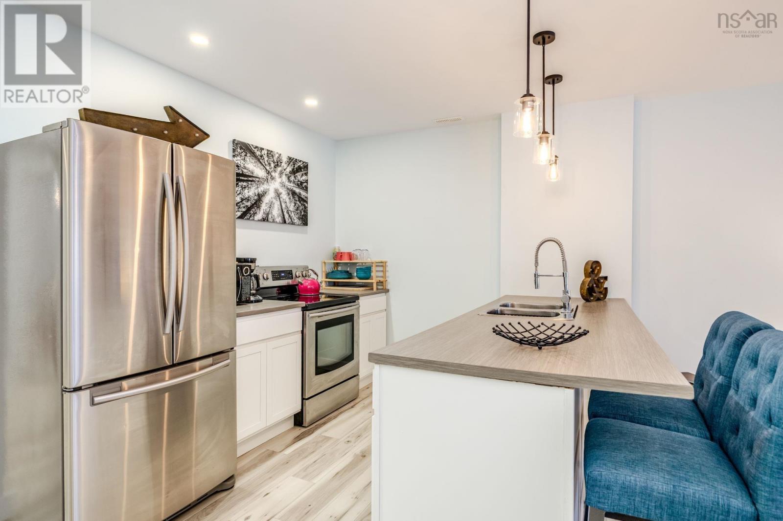 Property 26 of 38 of 61 Fourth Street