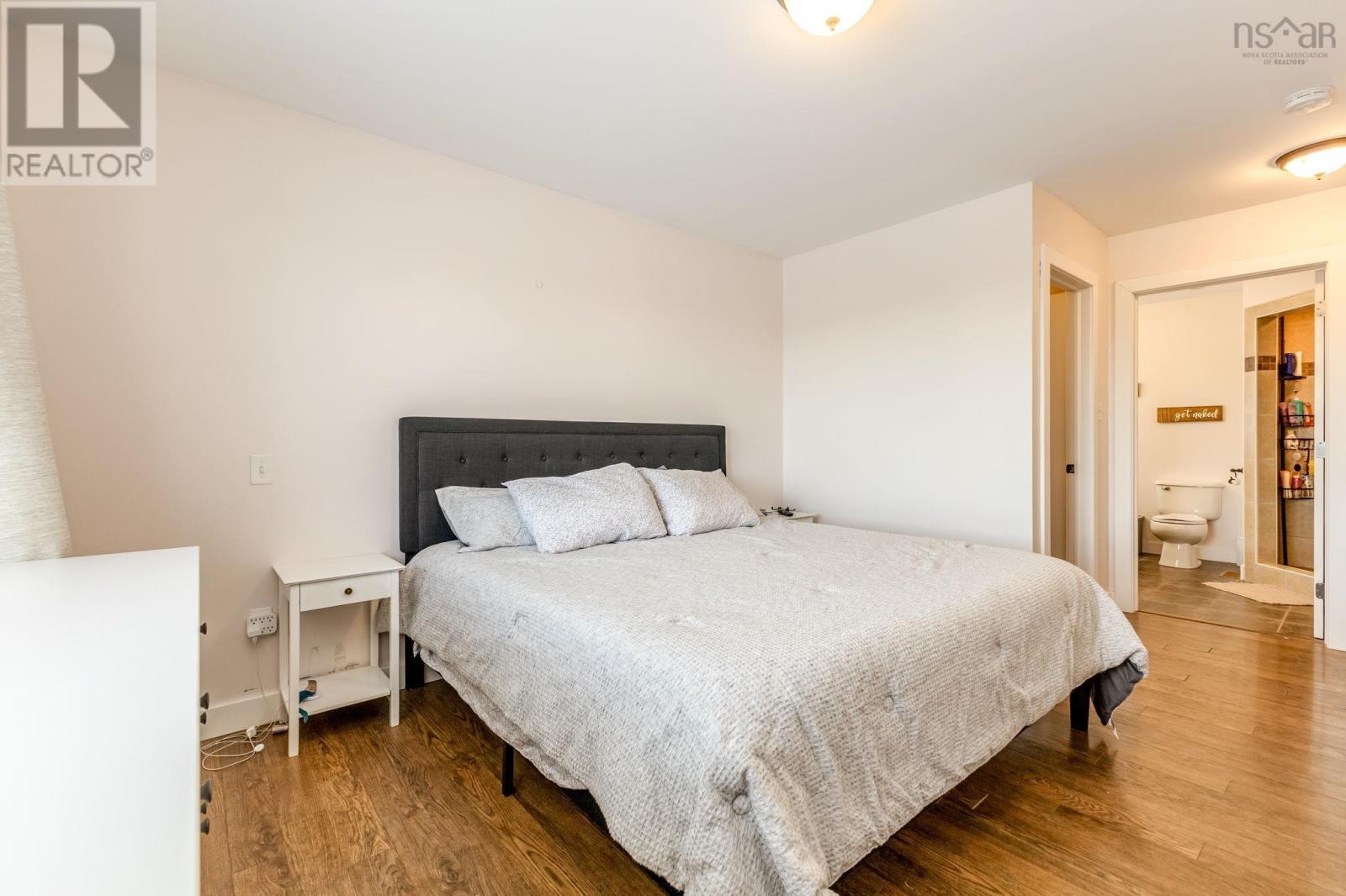 Property 9 of 38 of 61 Fourth Street