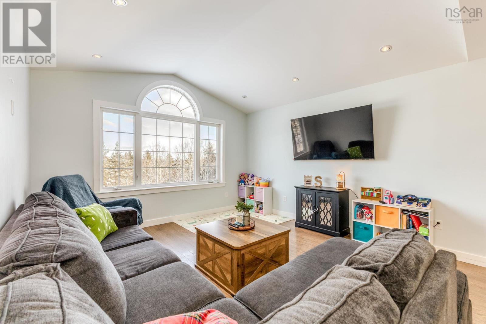 Property 6 of 38 of 61 Fourth Street