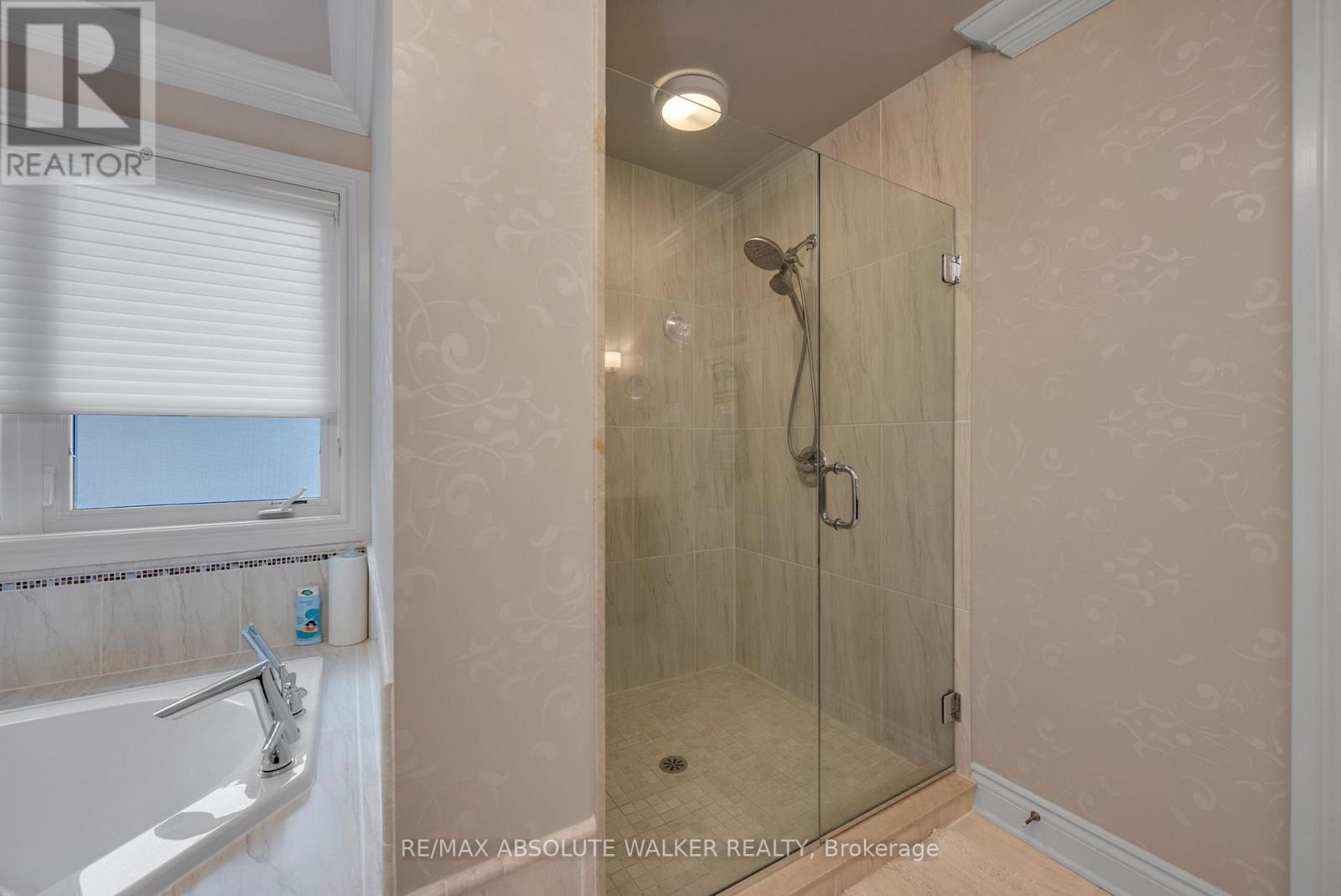 11 TRADEWINDS DRIVE — photo 26