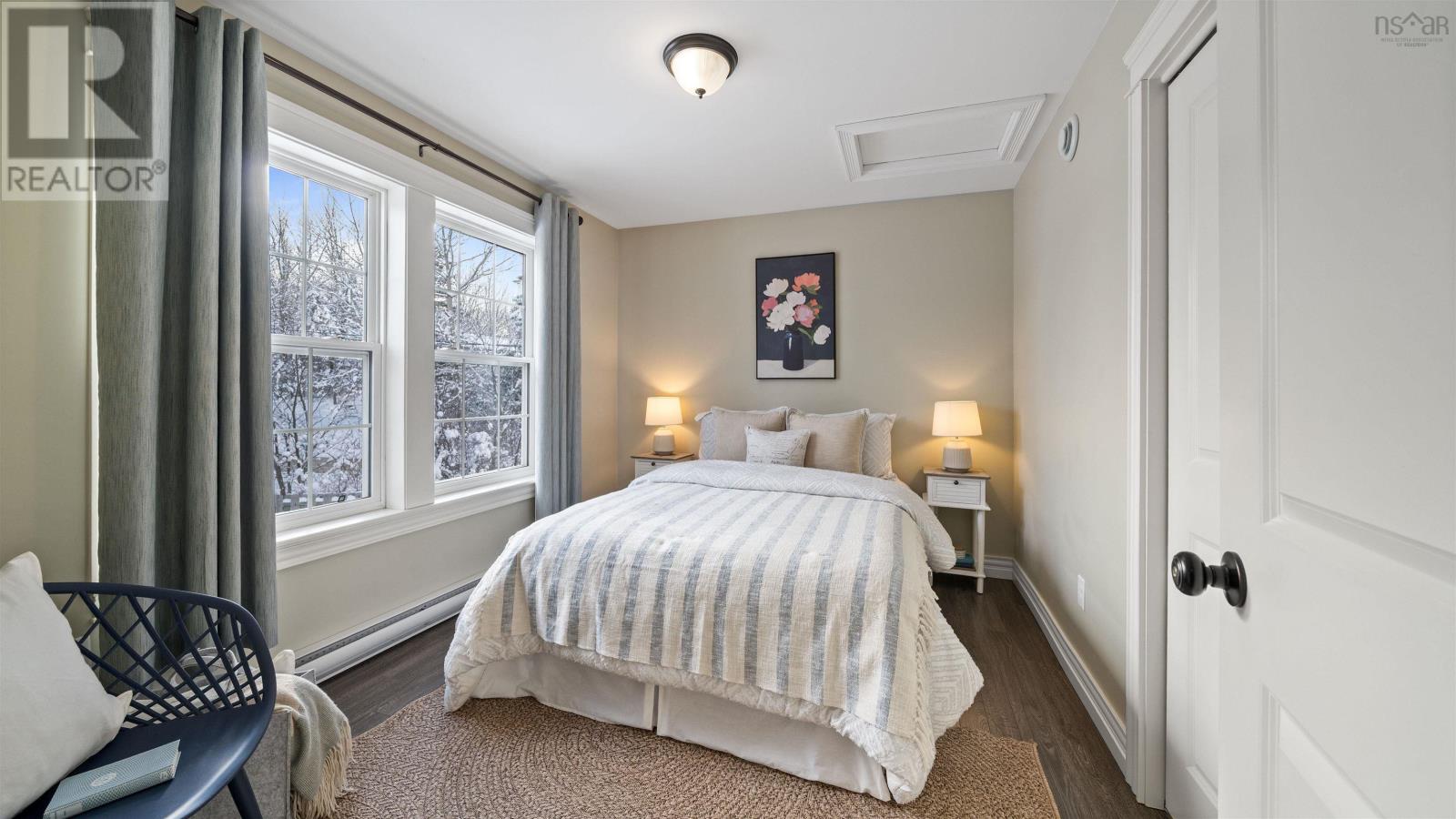 Property 24 of 44 of 113 Pleasant Street