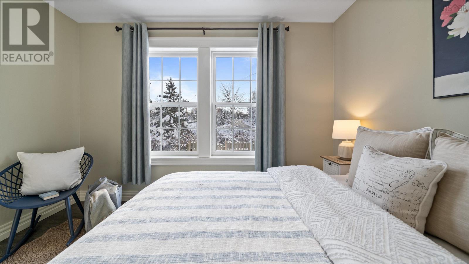 Property 25 of 44 of 113 Pleasant Street