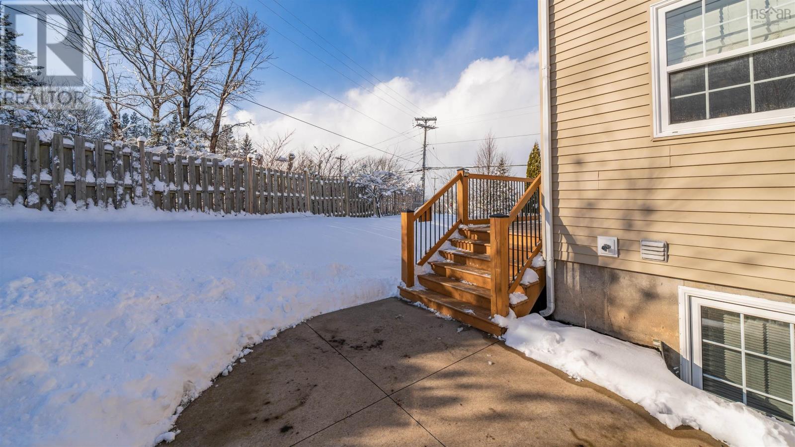 Property 36 of 44 of 113 Pleasant Street