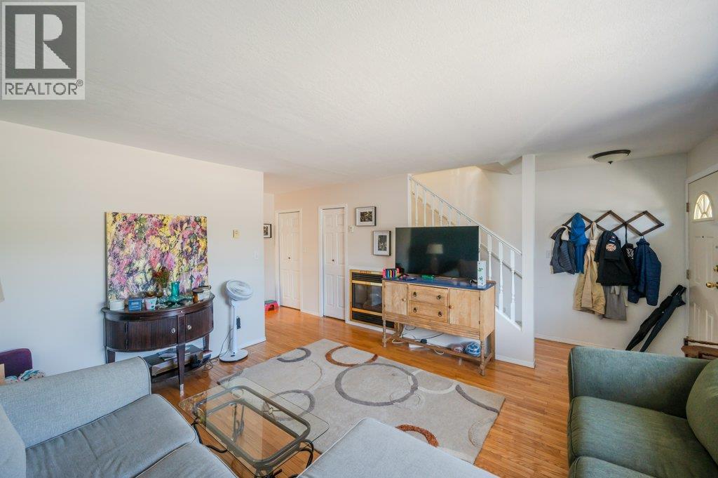 20 CACTUS Crescent, Osoyoos