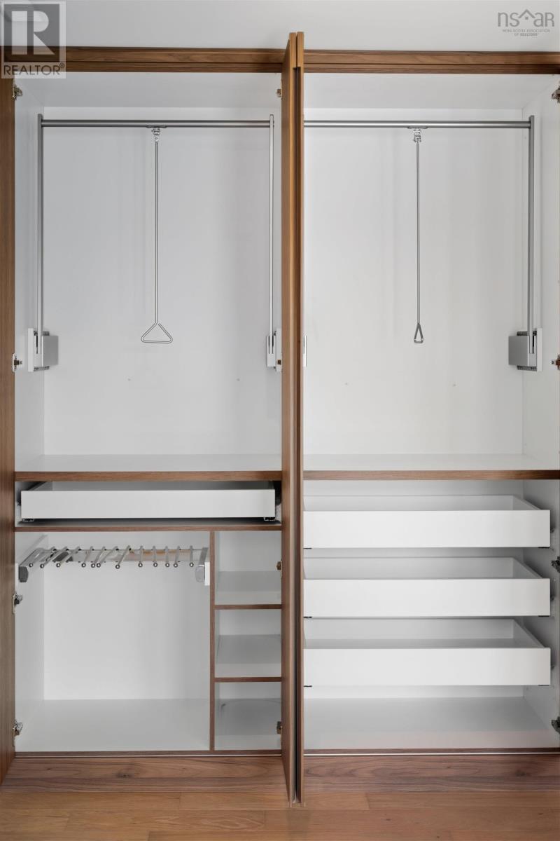 Property 28 of 50 of 103 Canoe Crescent