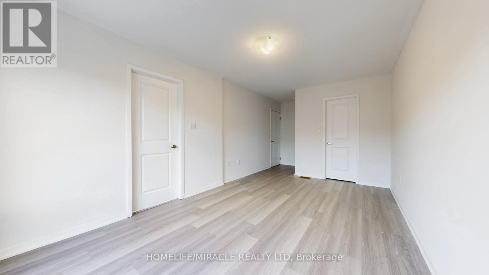 779 HEATHROW PATH - 25