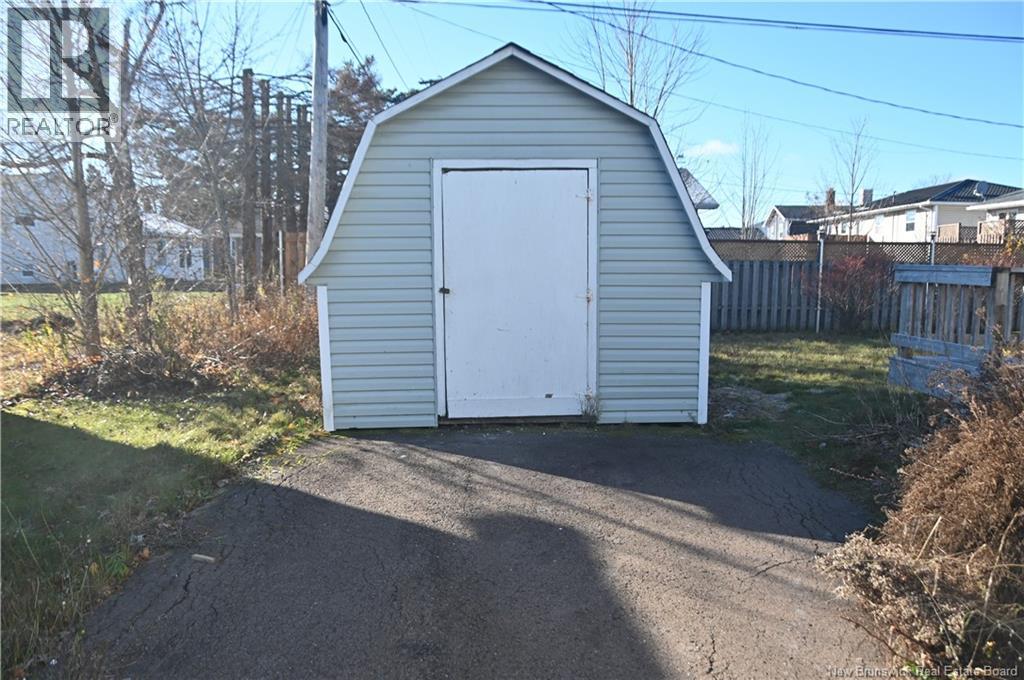 10 MORNINGSIDE DRIVE - 44