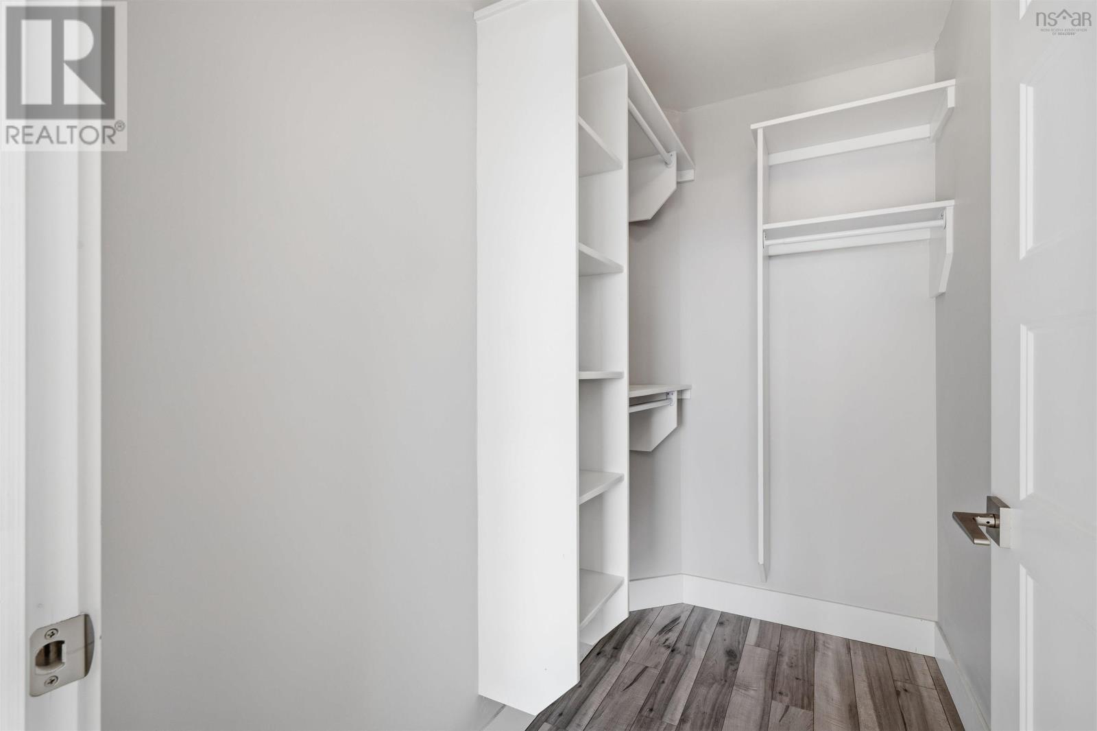 Property 27 of 44 of 31 Travertine Court