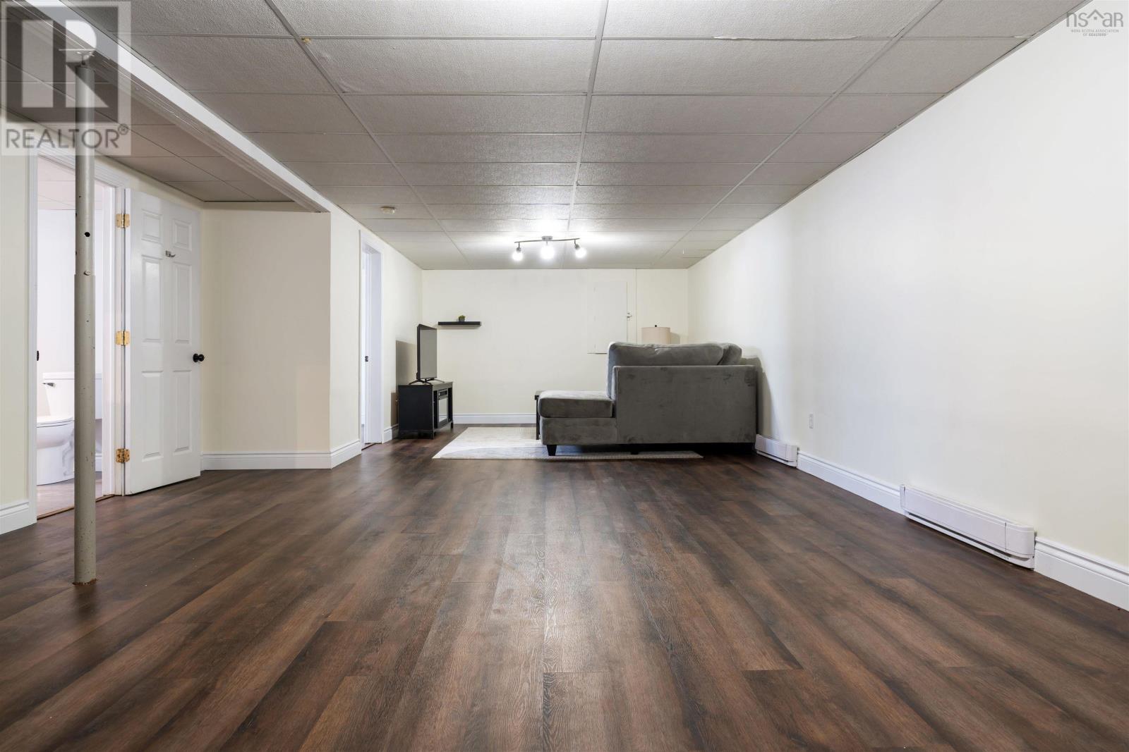 Property 15 of 38 of 28 Holmes Lane