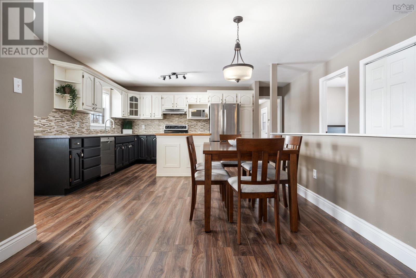 Property 6 of 38 of 28 Holmes Lane