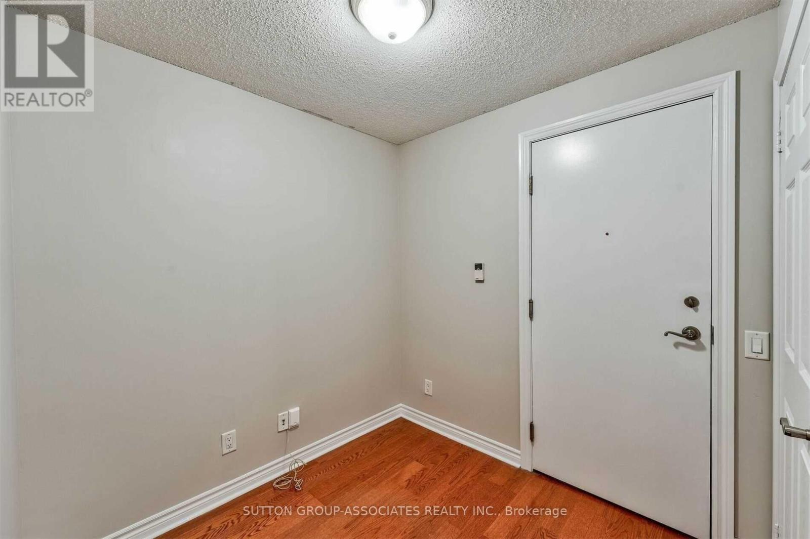 #609 5229 DUNDAS STREET W - 6