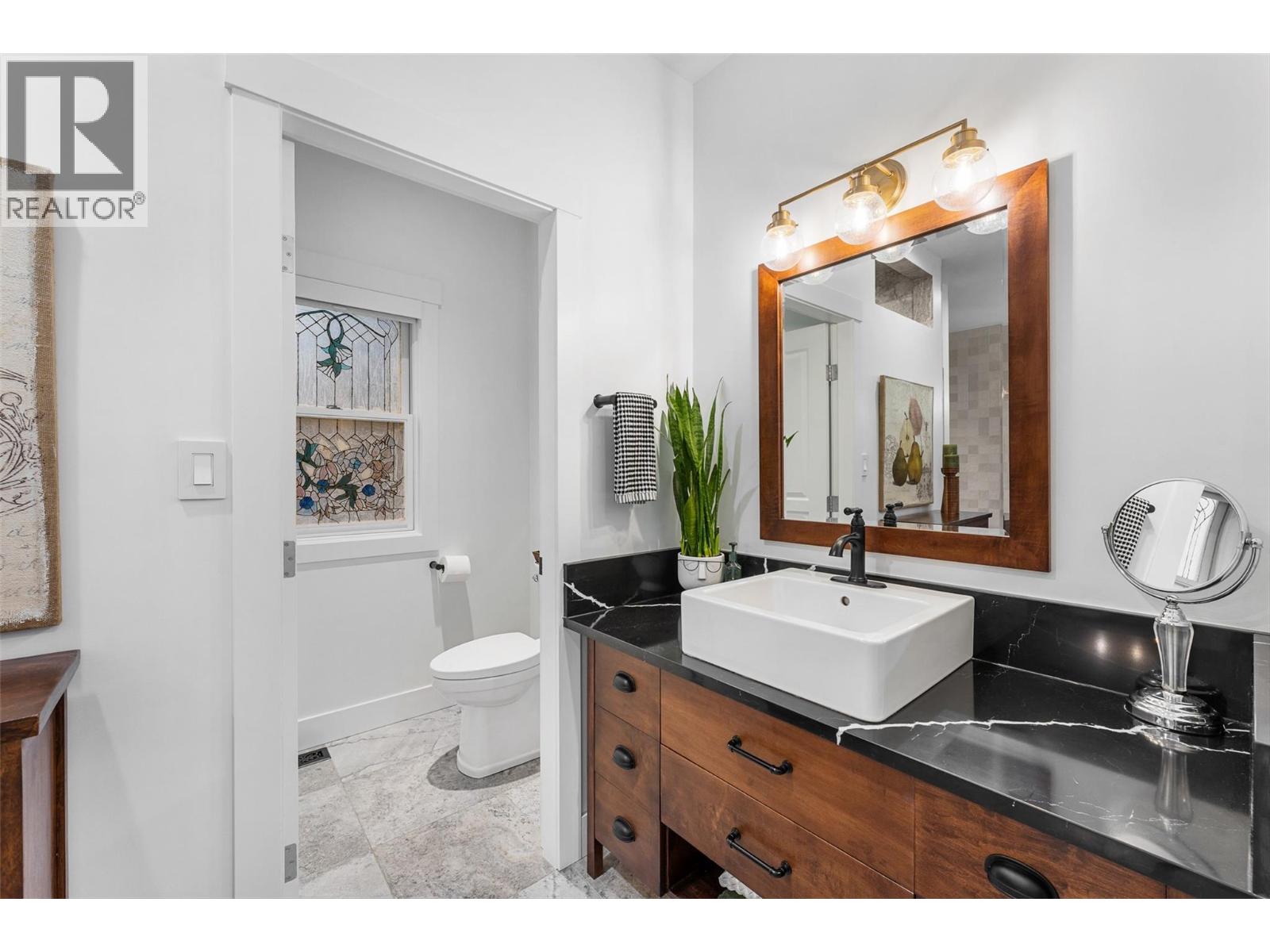  2075 Lillooet Court, Kelowna