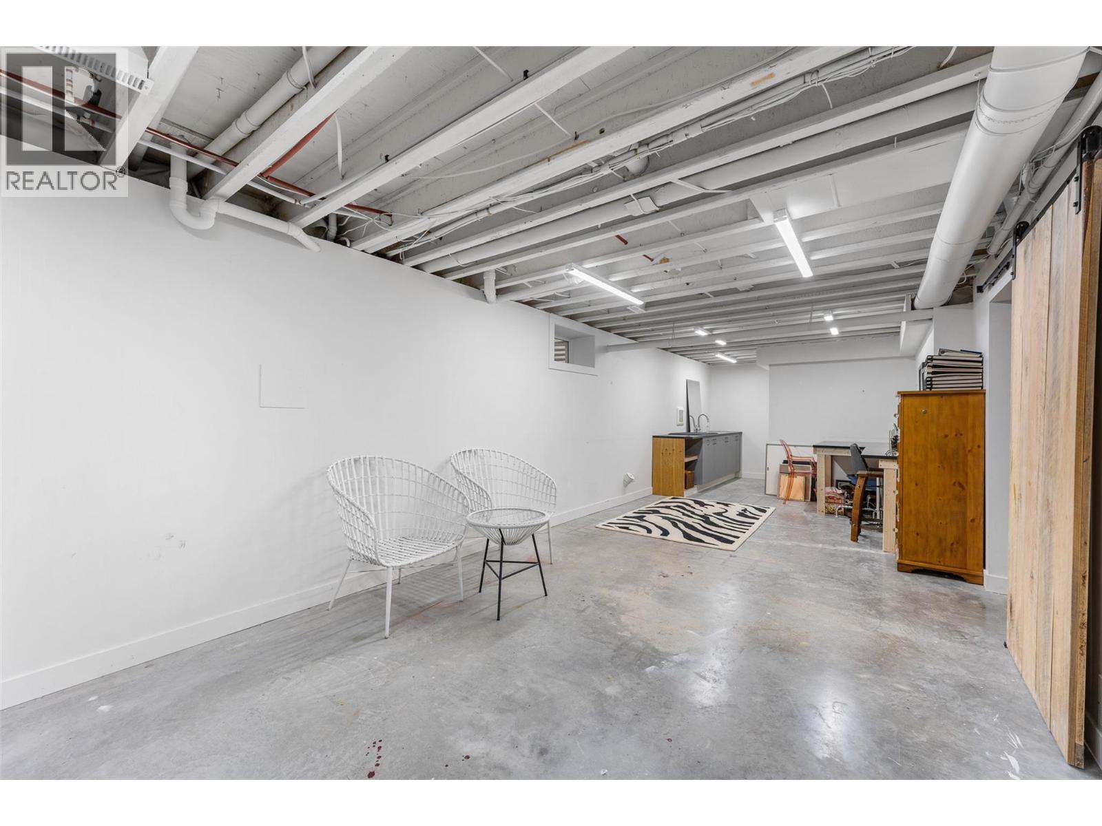  2075 Lillooet Court, Kelowna