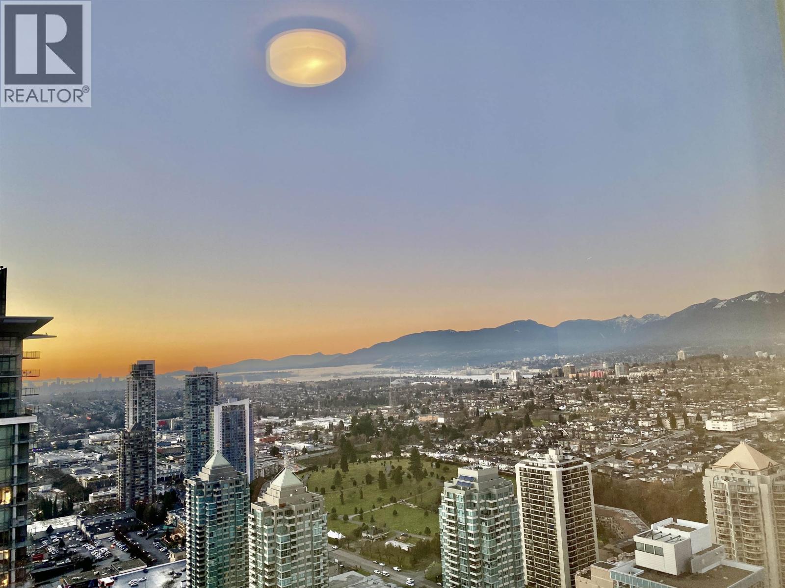 3802 4485 SKYLINE DRIVE - Photo 5 of 28, Burnaby, British Columbia