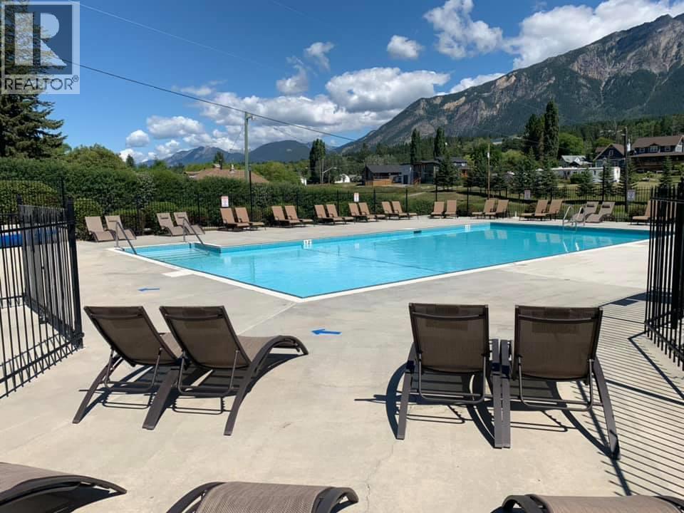 #118 4868 RIVERVIEW DRIVE - 56