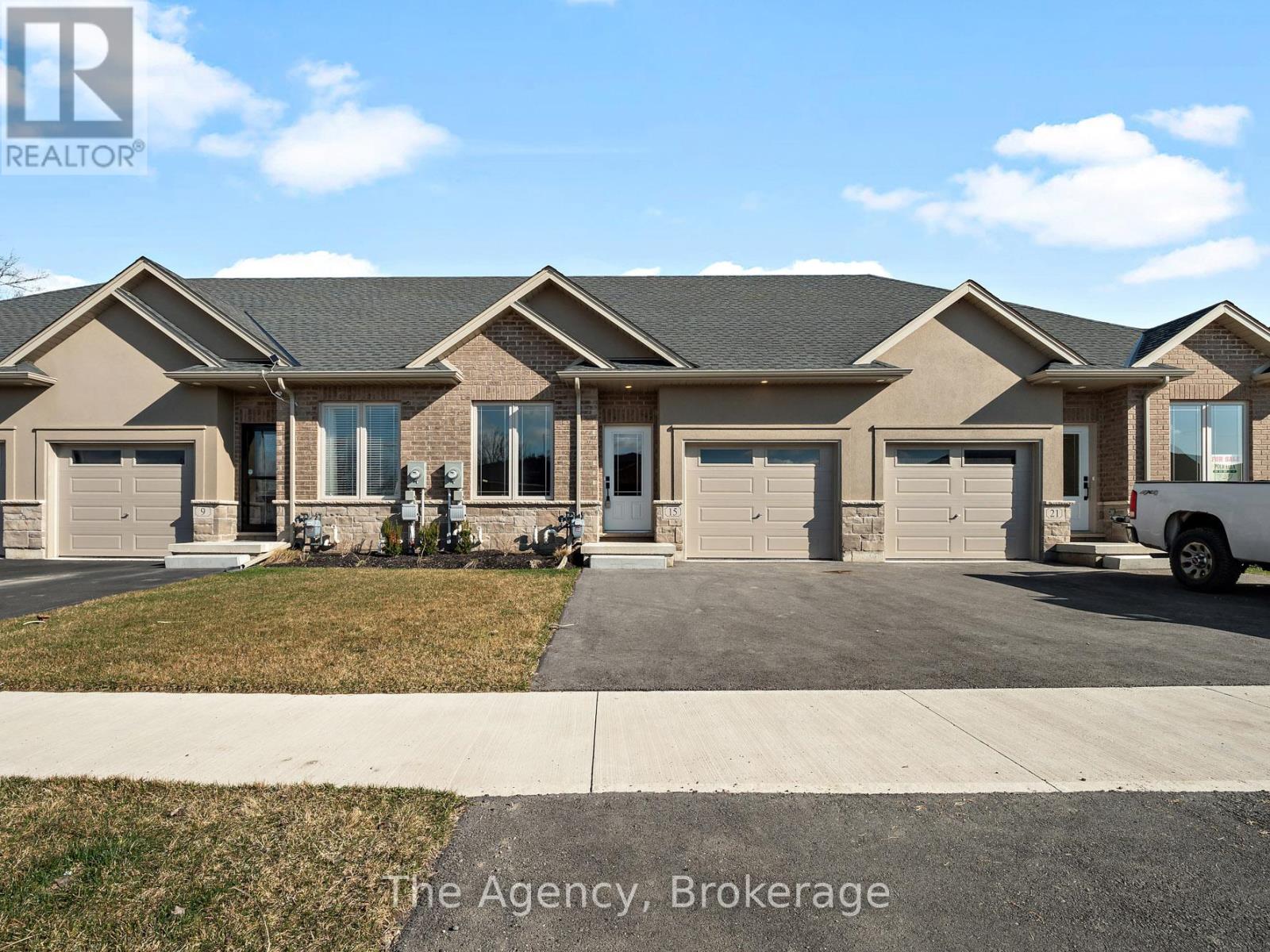 15 Austin Drive South