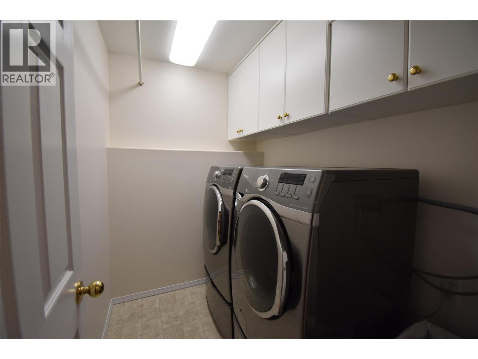 2748 10th Avenue, Castlegar