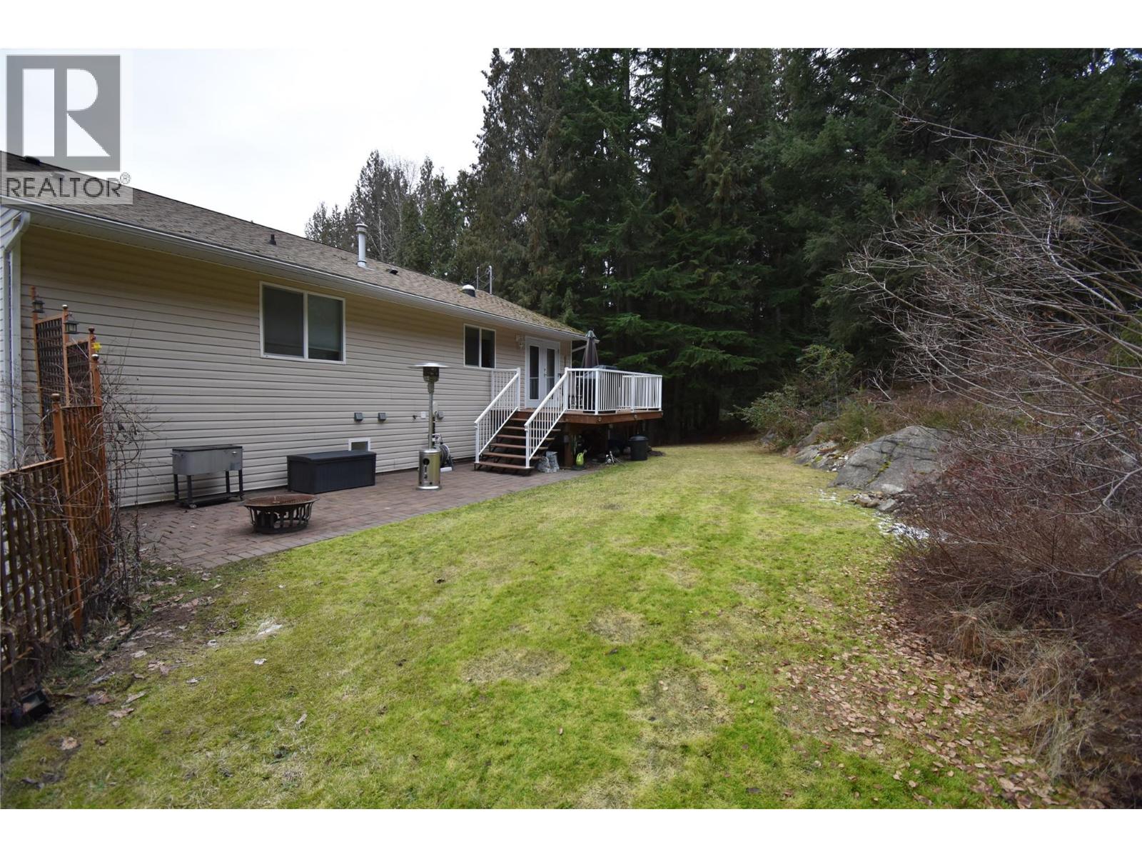 2748 10th Avenue, Castlegar