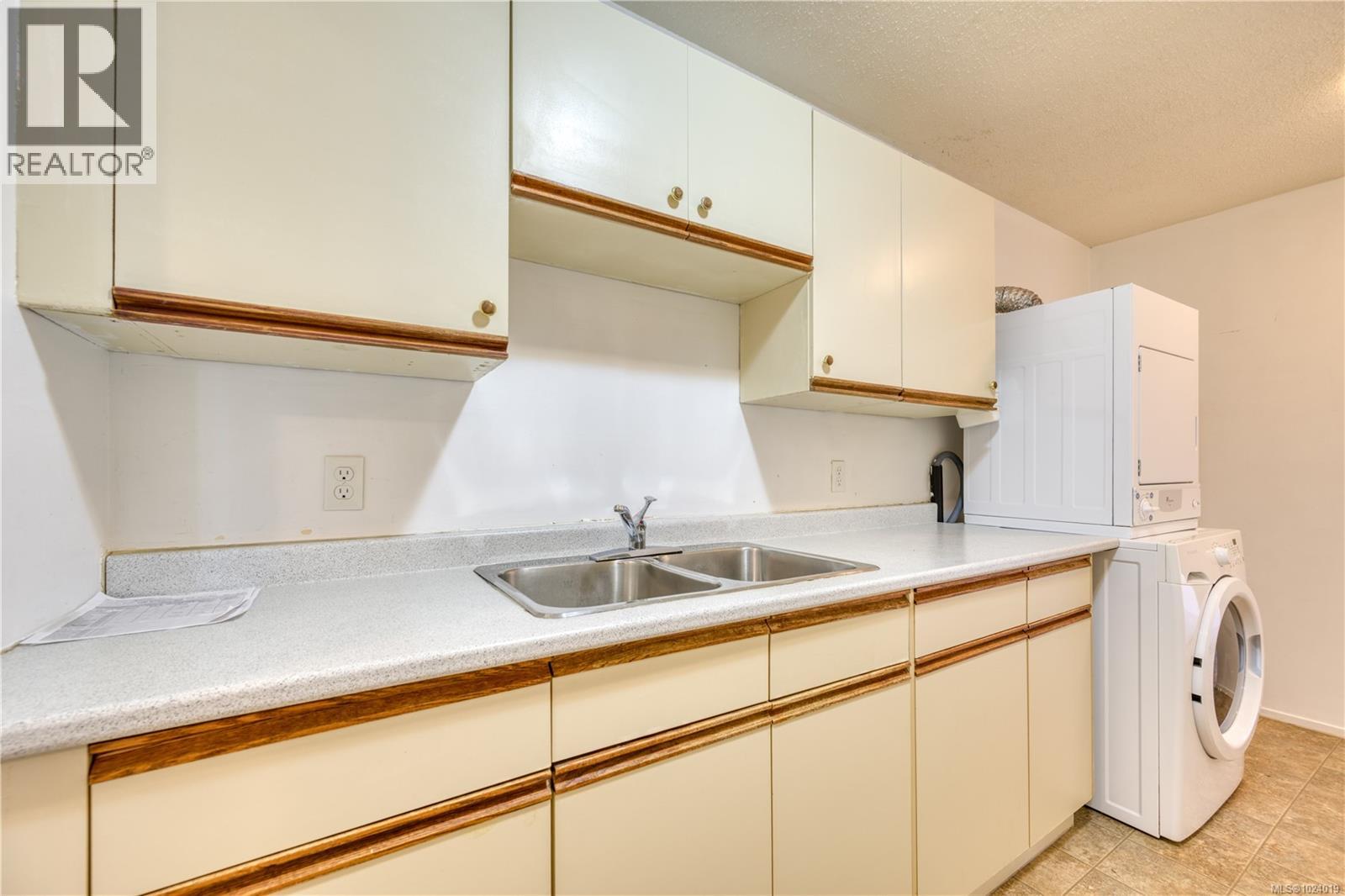 209 7450 Rupert St, Port Hardy