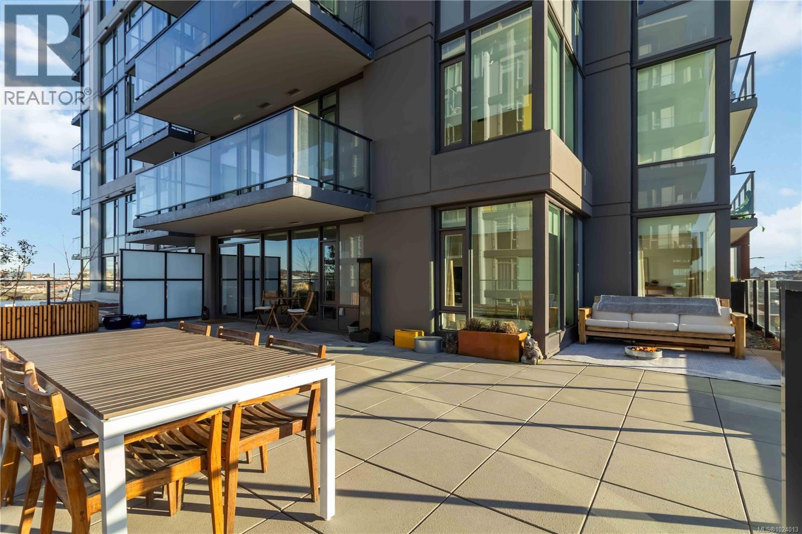 308 369 Tyee Road, Victoria