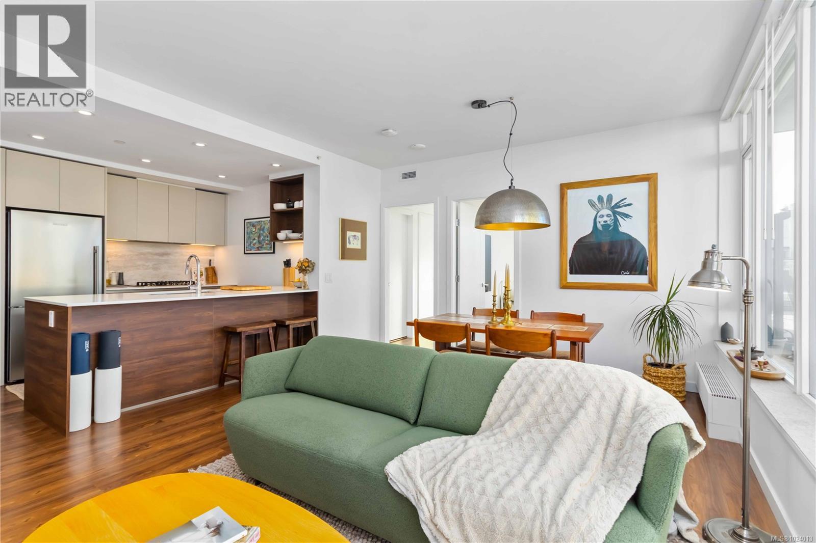 308 369 Tyee Road, Victoria