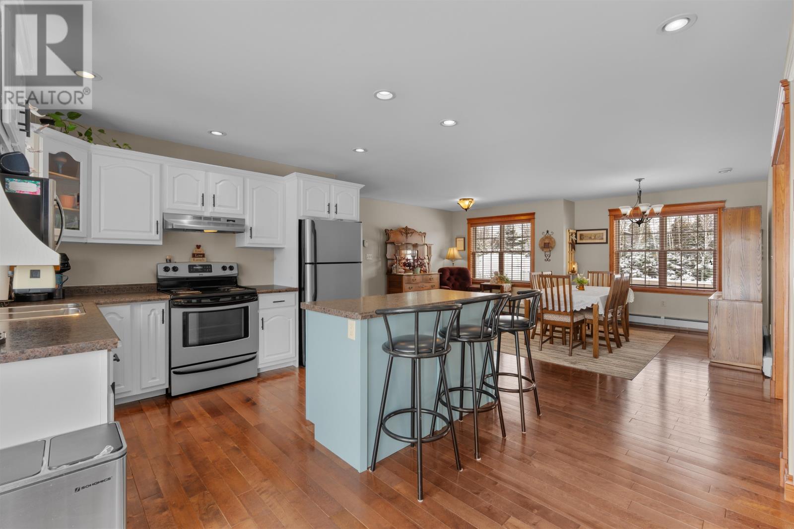 58 HIGHVIEW ROAD - 14
