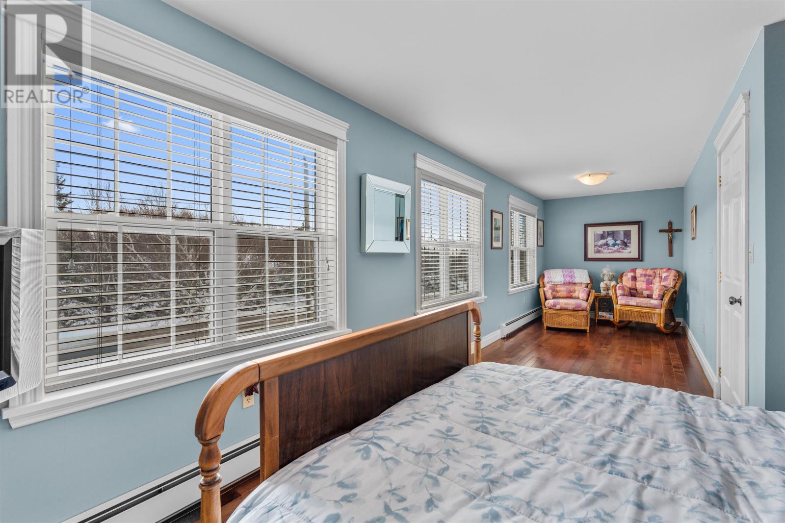 58 HIGHVIEW ROAD - 40
