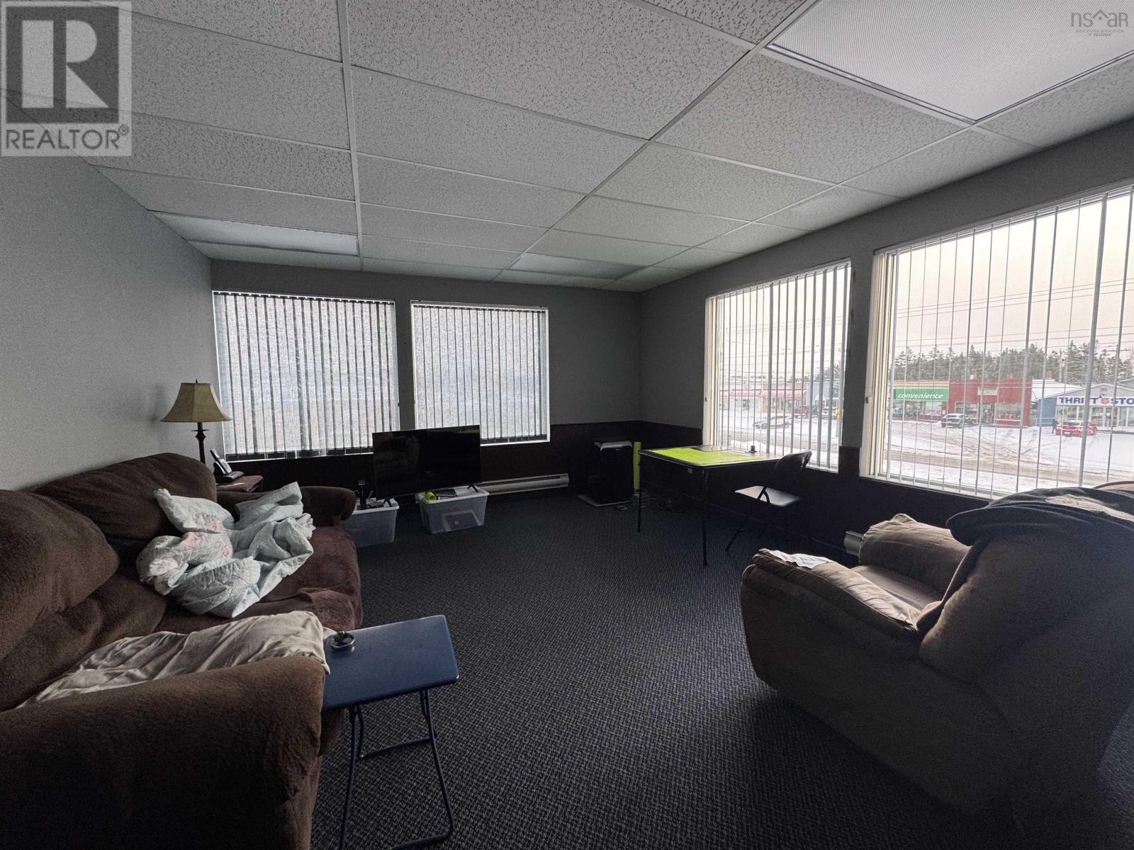 Property 12 of 20 of 42 Highway 330