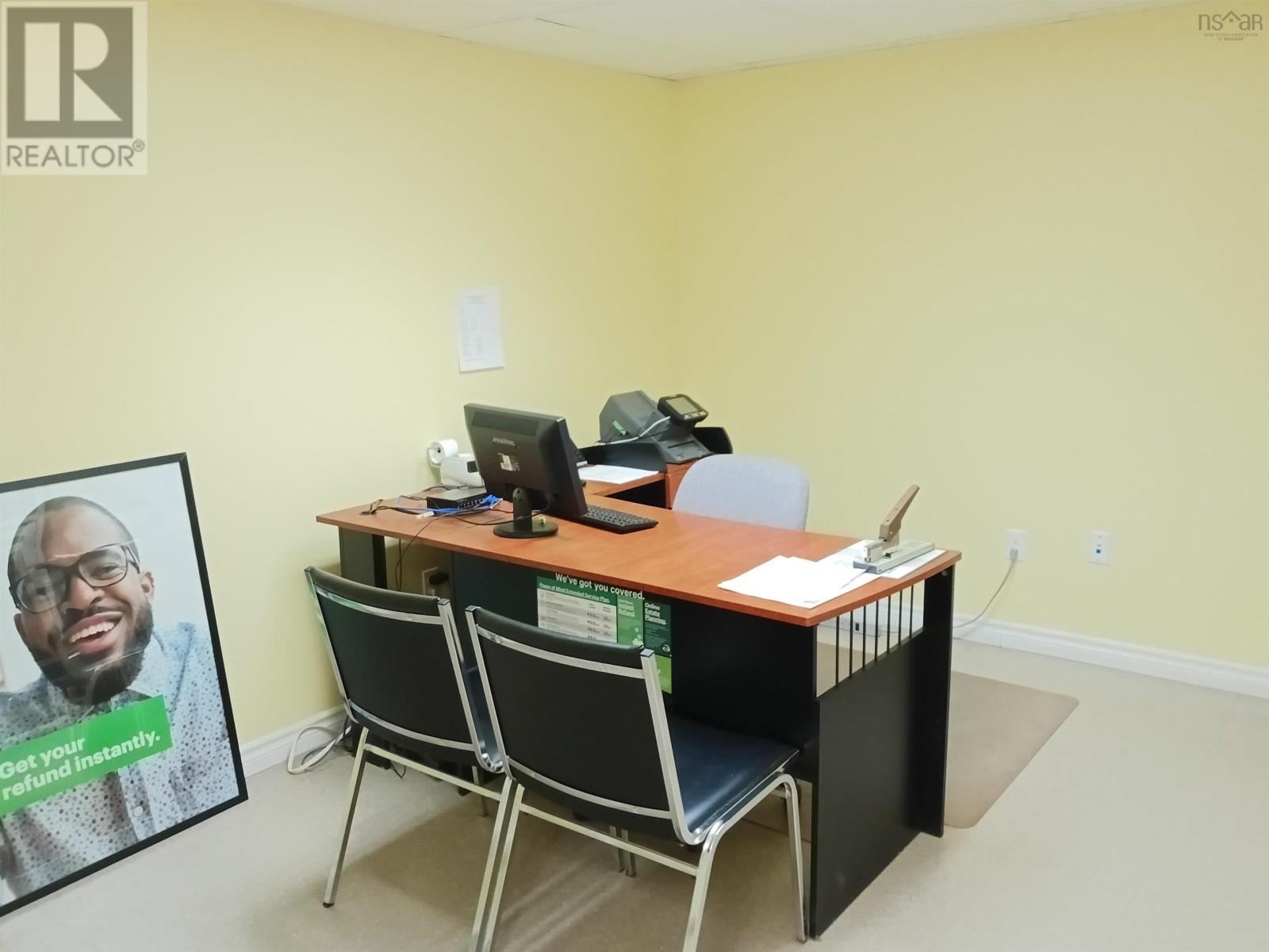 Property 9 of 20 of 42 Highway 330