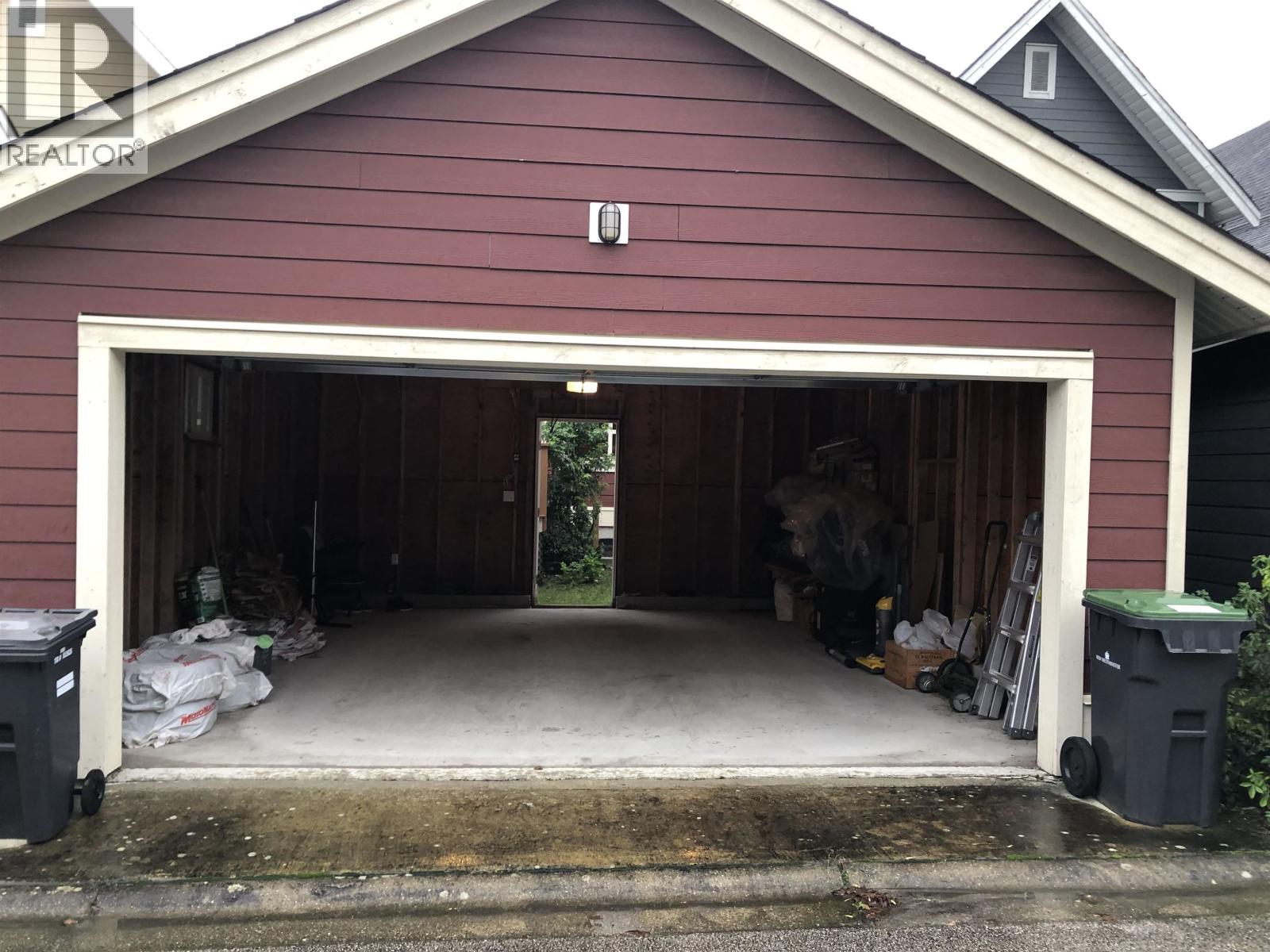 252 JENSEN STREET, New Westminster