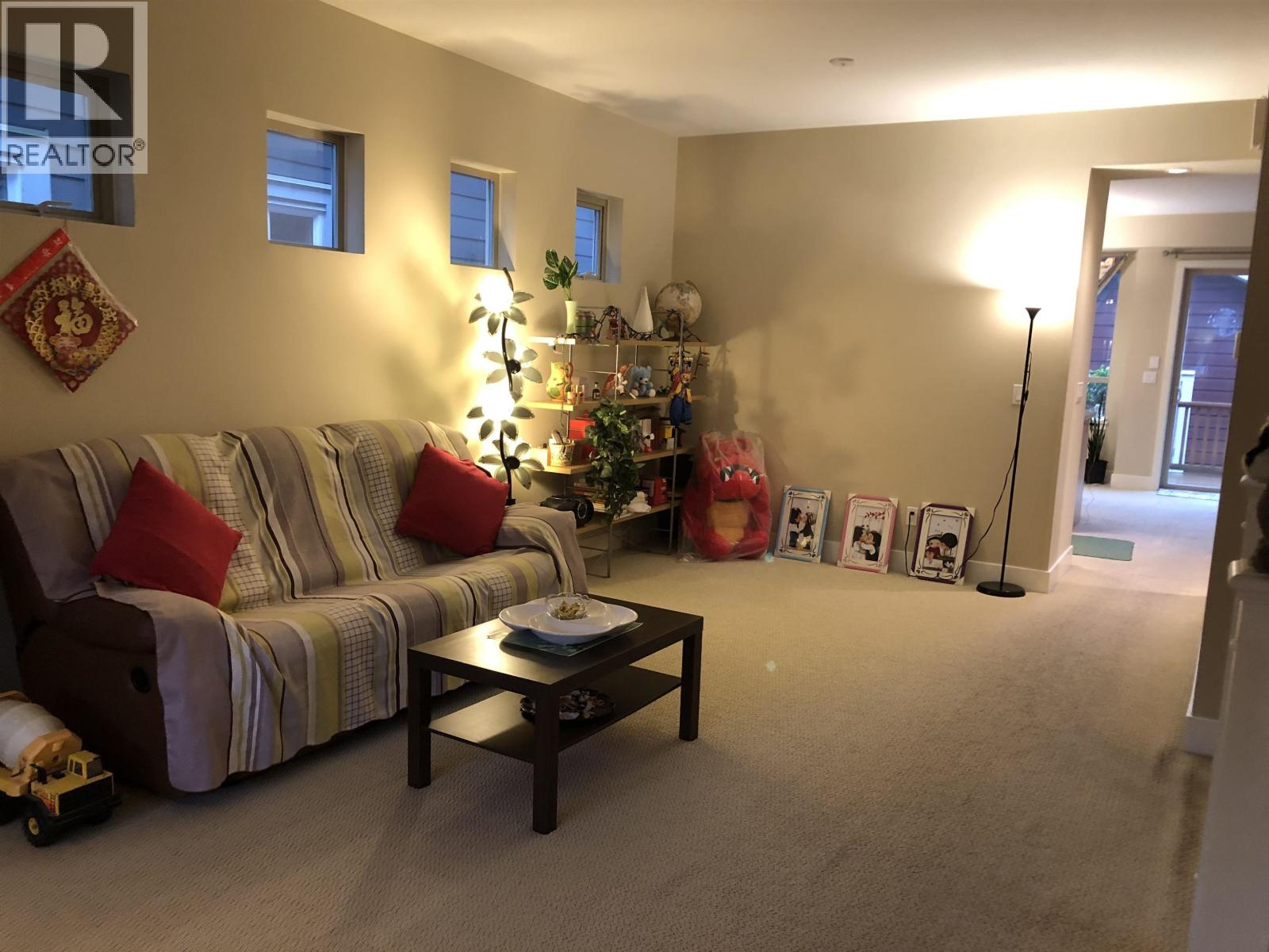 252 JENSEN STREET, New Westminster