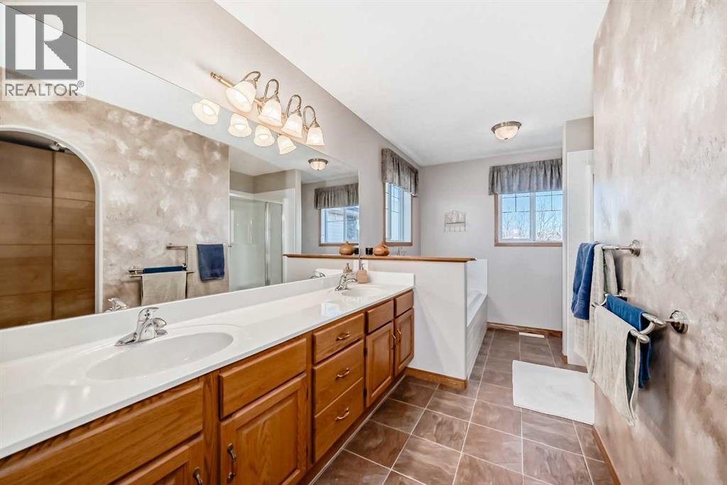 Single Family House for Sale in  Royal Birkdale Crescent NW Royal Oak Calgary 