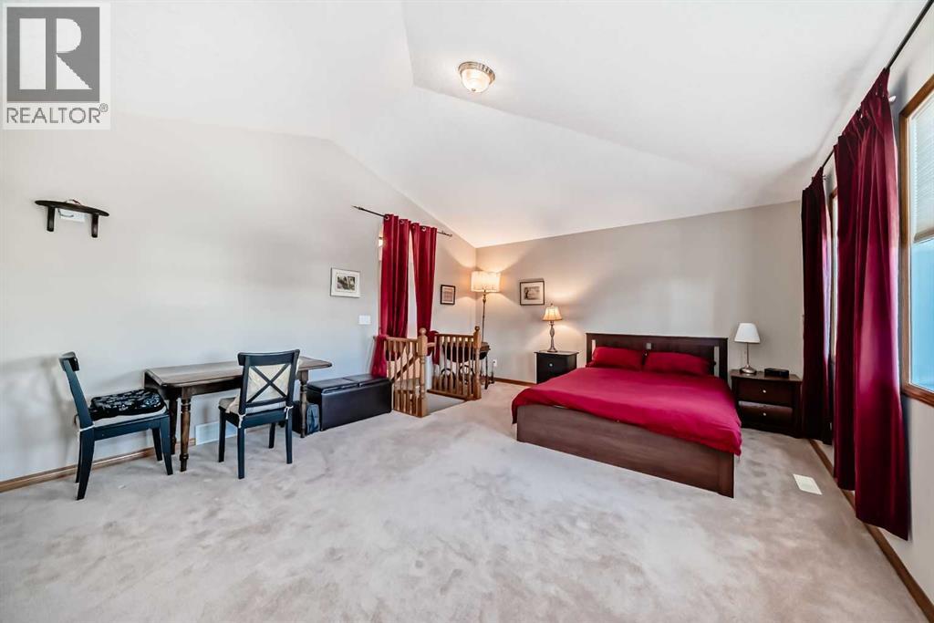 Single Family House for Sale in  Royal Birkdale Crescent NW Royal Oak Calgary 